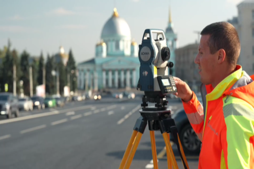 Курские дорожники заметно преобразили Красную площадь в столице региона